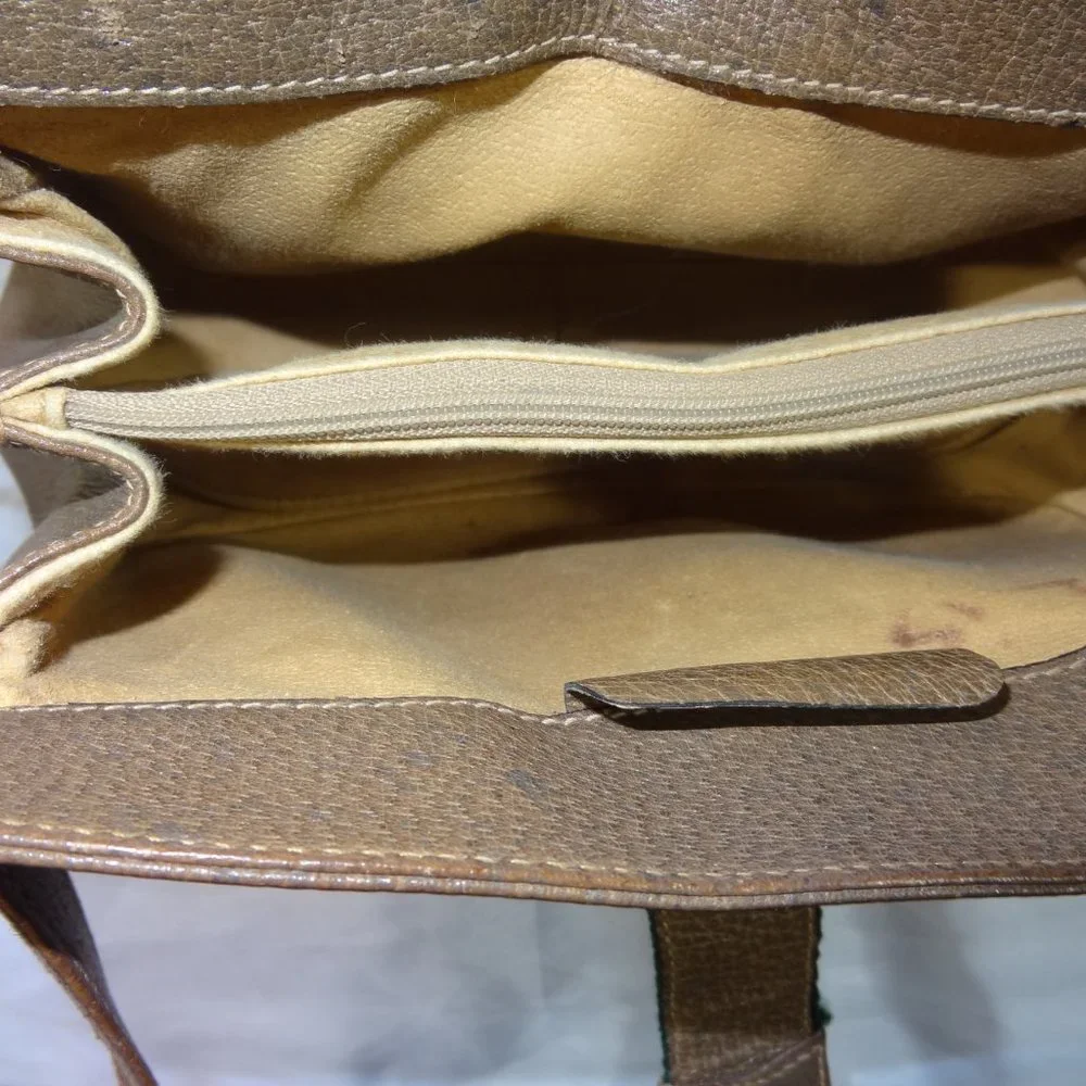 Vintage Gucci Pochette GG Plus Crossbody Bag - Picture 6 of 8